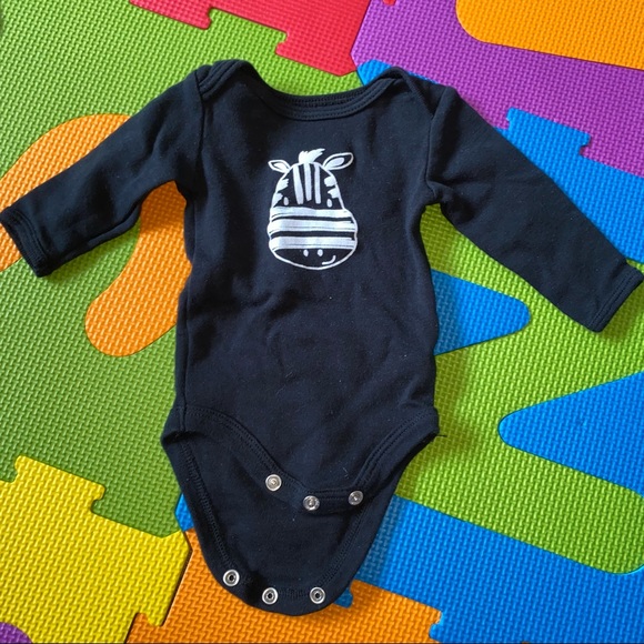 BUNDLE ✅ 6pcs onesies - Picture 9 of 9